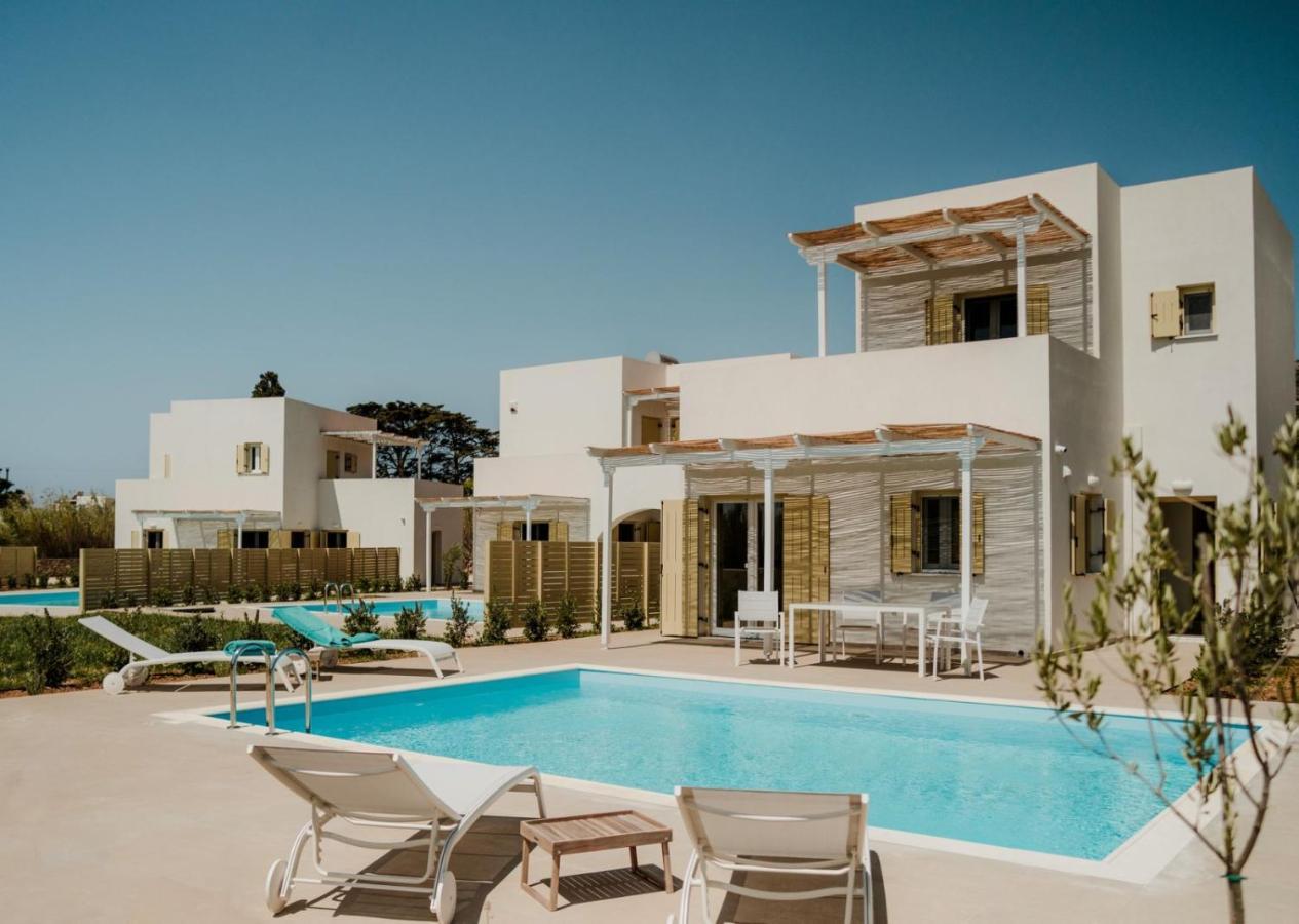 Villa Twin Suns *