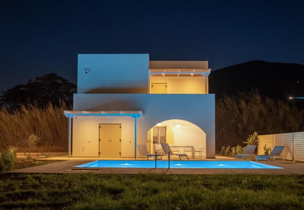 Twin Suns Villa *