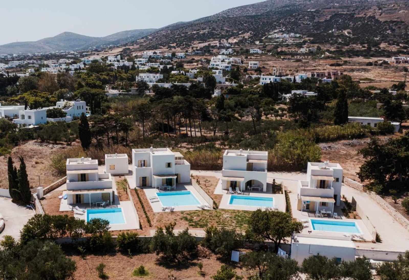 Villa Twin Suns